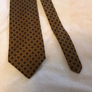 Brooks brothers silk tie